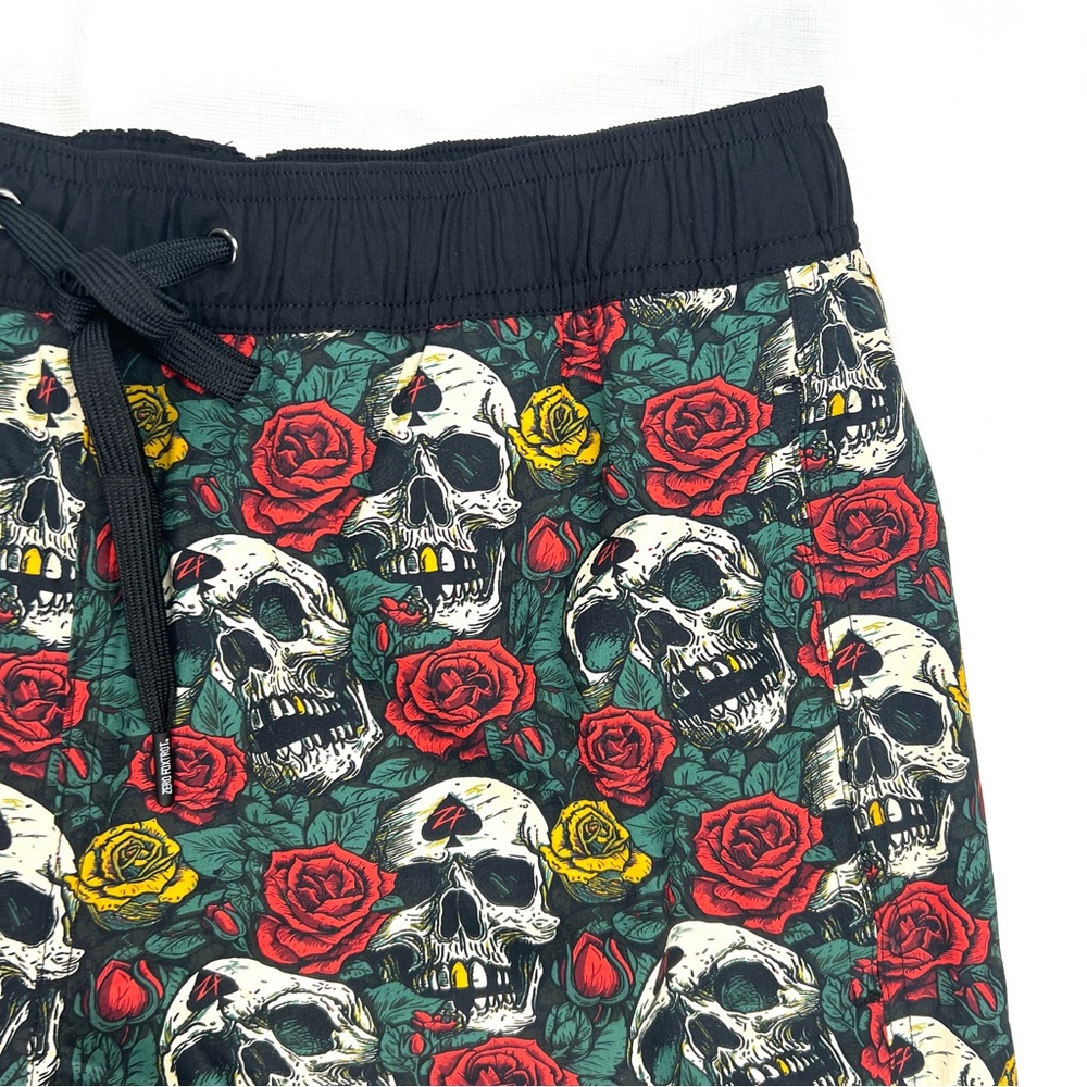 Zero Foxtrot Skull & Roses Lined Training Shorts Men's Size Medium 5” Inseam - Picture 2 of 11